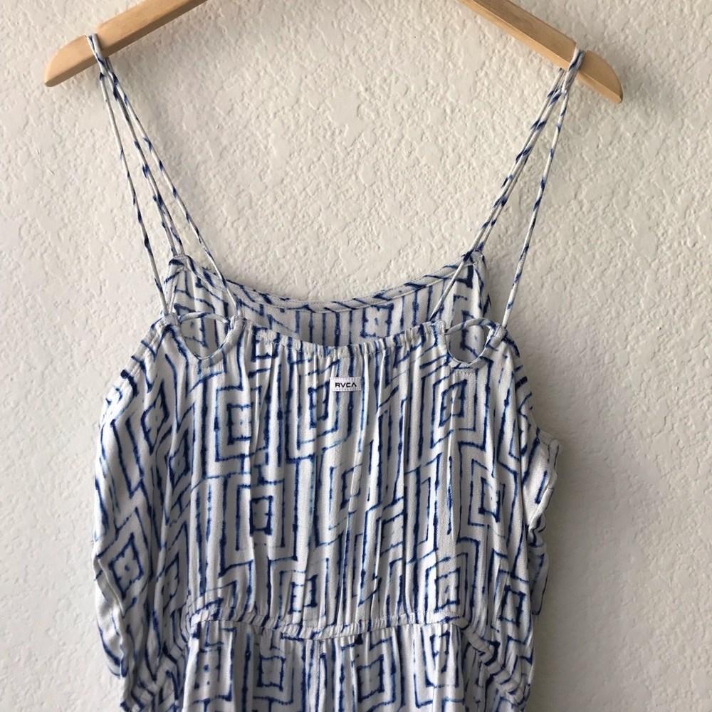 RVCA Lily Romper Blue White Printed NWT Romper L - Picture 8 of 16